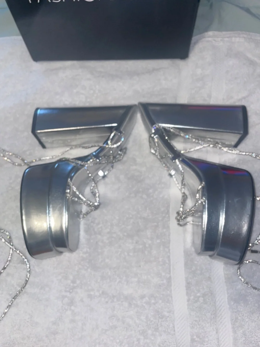 Fashion Nova Star Walker chunky heels SZ. 10